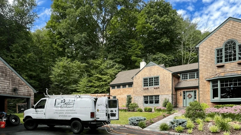Willoughby Power Washing power washing crew working in Euclid, OH
